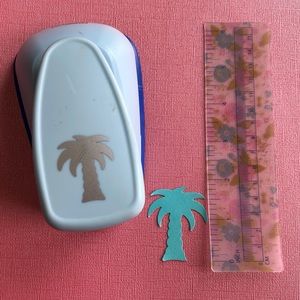 Marvy Uchida Palm Tree Large Paper Punch